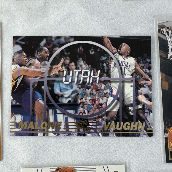 Karl Malone 12 Card Lot NM With 2004 Upper Deck Authentic SP 1993 Fanimation - Picture 7 of 13